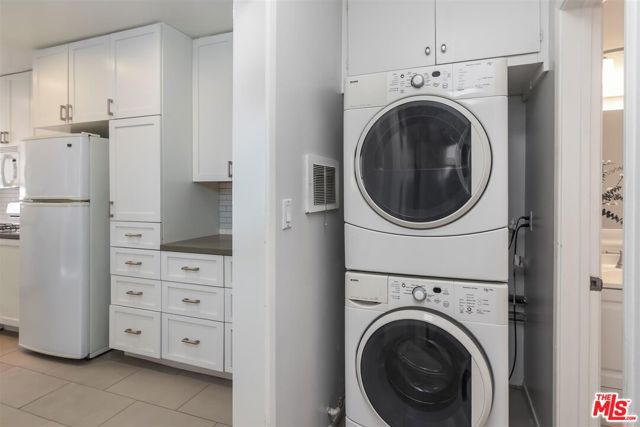 1524 Franklin Street, Santa Monica CA: https://media.crmls.org/mediaz/50dbfd34-9040-4ae8-adb4-ac6b822c10bd.jpg