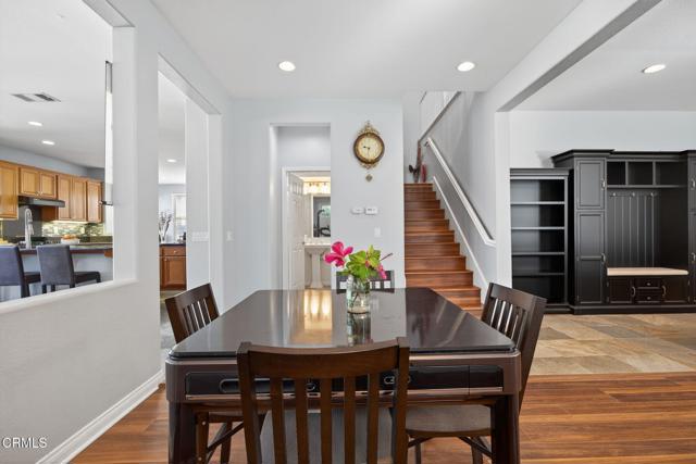 6573 Pinnacle Court, Moorpark CA: https://media.crmls.org/mediaz/50dcdde2-6904-4d00-b4f6-3c35b8afa62b.jpg