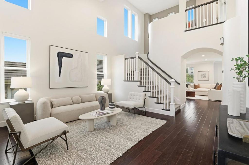868 Skyridge Drive