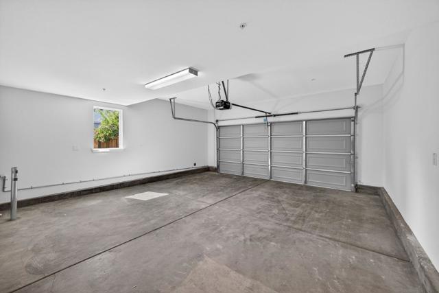 955 Woodside Road, Redwood City CA: https://media.crmls.org/mediaz/50dd25e0-8ae4-4a18-b83b-f6c7845f34b1.jpg