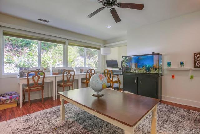 Detail Gallery Image 29 of 55 For 907 Poppy Lane, Carlsbad,  CA 92011 - 4 Beds | 4 Baths