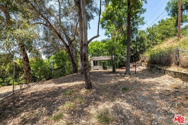 3734 Longridge Avenue, Sherman Oaks CA: https://media.crmls.org/mediaz/50e188b8-9e0b-470b-bf71-8056d2bcd720.jpg