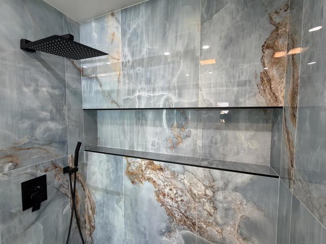 2057 Burton St, San Diego CA: https://media.crmls.org/mediaz/50e19c8c-39ac-4d14-b58e-944d60568a8d.jpg