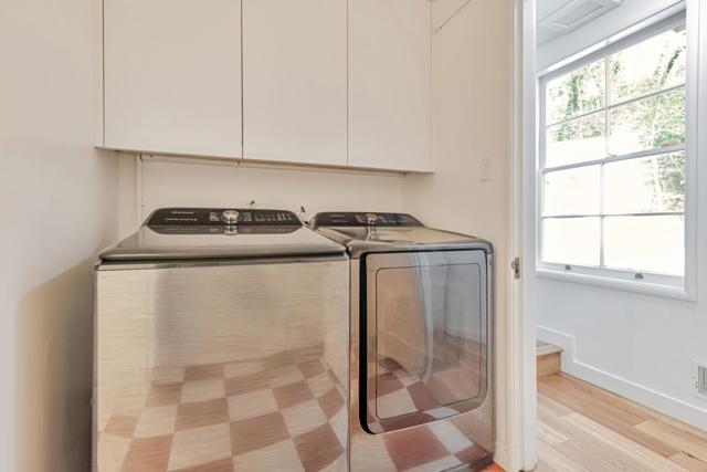 1021 Merner Road, Hillsborough CA: https://media.crmls.org/mediaz/50e1b8d1-48ff-4c96-85a9-4672c02ef033.jpg