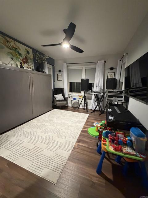 Detail Gallery Image 12 of 39 For 1247 Corte Mendi, Chula Vista,  CA 91913 - 4 Beds | 3/1 Baths