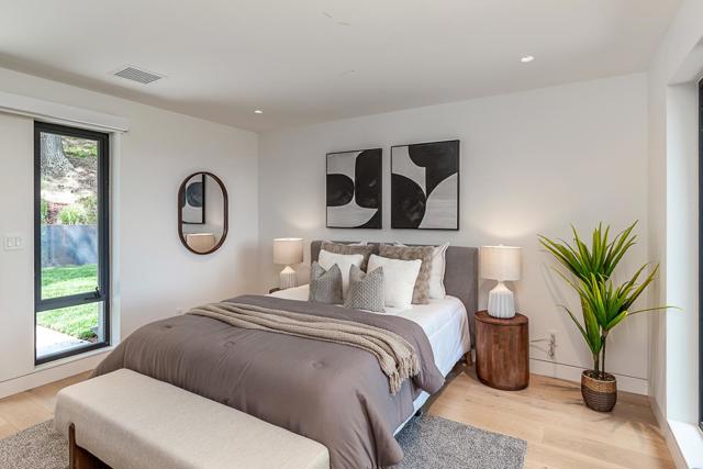 26896 Alejandro Drive, Los Altos Hills CA: https://media.crmls.org/mediaz/50e3ce21-97b0-41cf-b71e-f41c0f952cba.jpg
