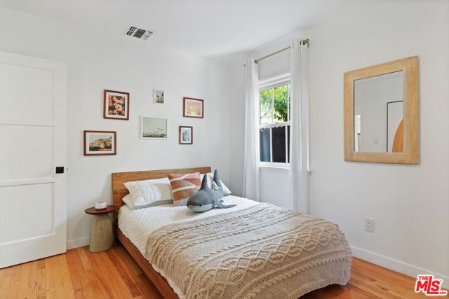 7339 Lasaine Avenue, Van Nuys CA: https://media.crmls.org/mediaz/50e4e9c6-193b-4a05-9bc3-324fbe14a041.jpg