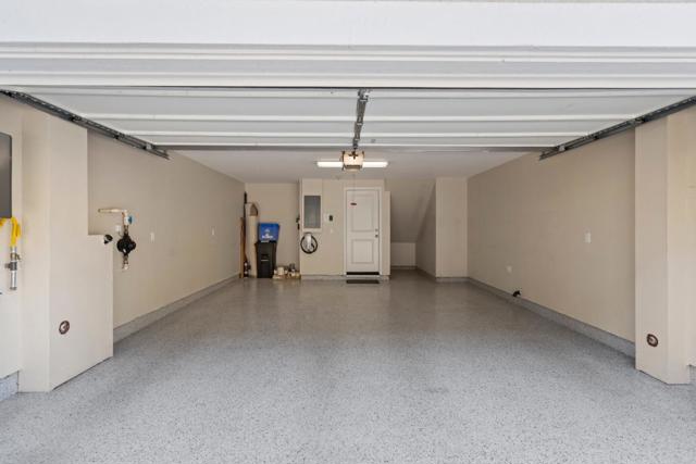 129 Ivory Palm Terrace, Sunnyvale CA: https://media.crmls.org/mediaz/50e56fe7-ea30-4d0a-991e-23867dd04ad9.jpg