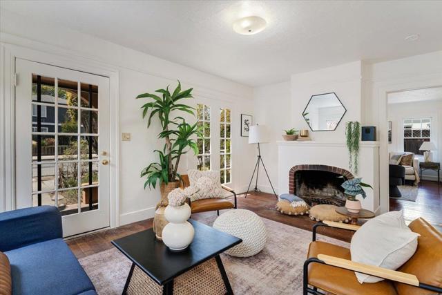 806 Seabright Avenue, Santa Cruz CA: https://media.crmls.org/mediaz/50e5a758-d19c-40fb-995d-782457d6aa4d.jpg