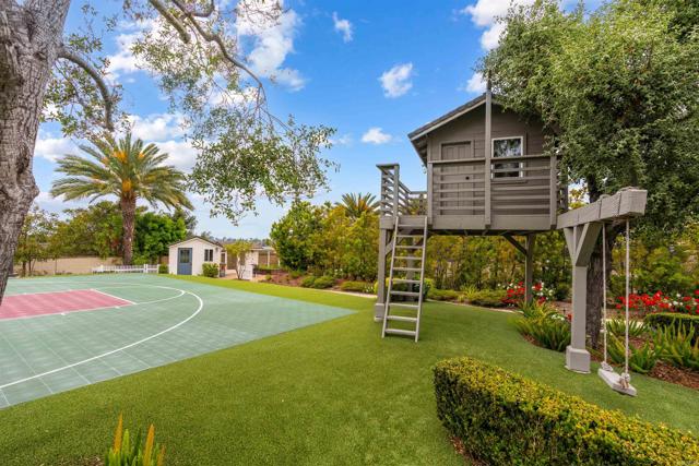 2574 Muirfields Drive, Carlsbad CA: https://media.crmls.org/mediaz/50e695ff-0773-4785-a82c-727483b107f5.jpg