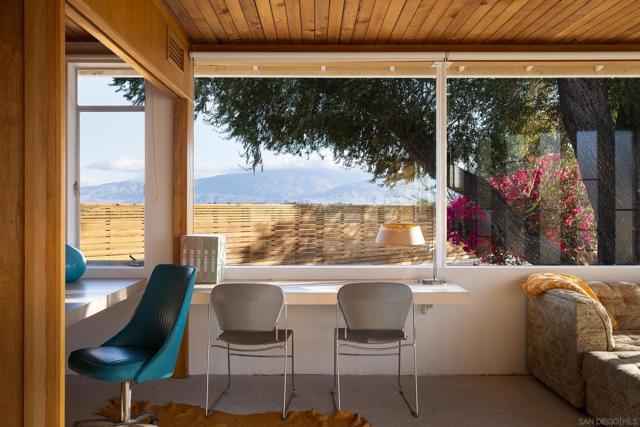 811 Di Giorgio Road, Borrego Springs CA: https://media.crmls.org/mediaz/50e74e2c-8043-4bf3-84a8-4d3e08451f3e.jpg
