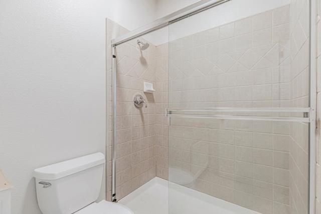 864 Powell, Hollister CA: https://media.crmls.org/mediaz/50e78373-8e22-4833-ab05-3b86b26e8b25.jpg
