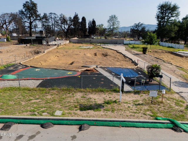 70 W Palm Street, Altadena CA: https://media.crmls.org/mediaz/50e7c14e-5b30-4852-94df-2abd6a780c4d.jpg