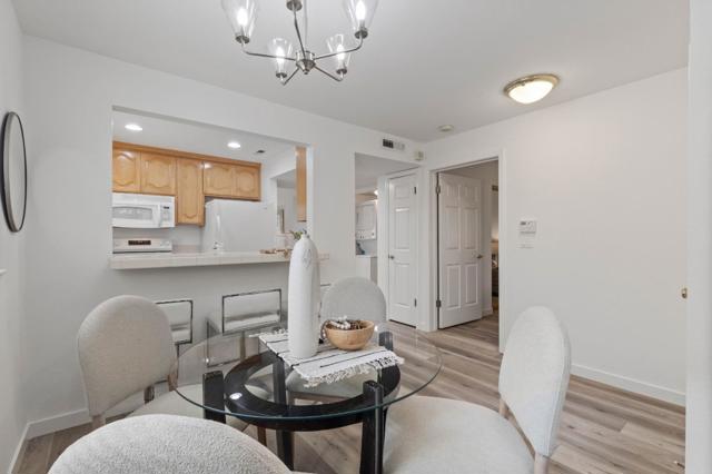 Image 8 of 42 For 576 Parr Avenue 1