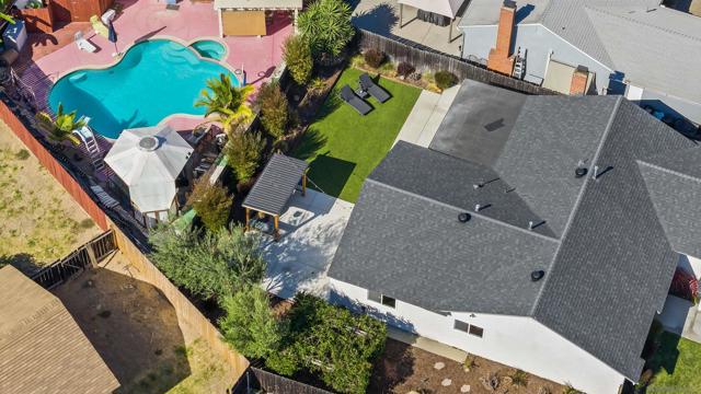 9480 Avenida Acero, Spring Valley CA: https://media.crmls.org/mediaz/50e89eb9-b9e2-408b-84a0-0e0b9aed3f4c.jpg