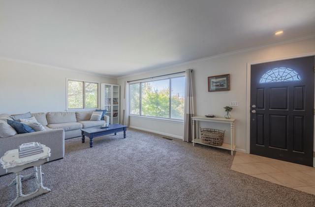 394 Mesa Road, Salinas CA: https://media.crmls.org/mediaz/50e9de1f-5878-40c1-af20-40362e7ad459.jpg