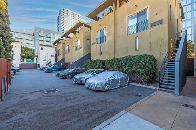 908 G St, San Diego, California 92101, 1 Bedroom Bedrooms, ,1 BathroomBathrooms,Condominium,For Sale,G St,250001120SD