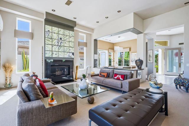 896 Mesa Grande Drive, Palm Desert, CA 92211
