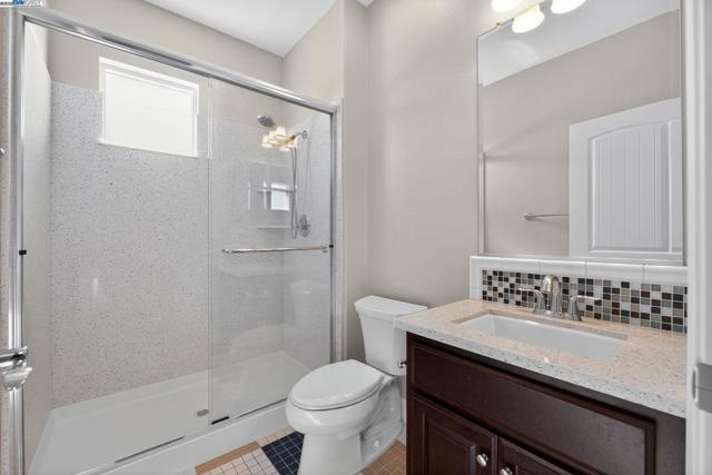 3231 Central Pkwy, Dublin CA: https://media.crmls.org/mediaz/50ea8bd6-d4b9-449b-b707-08a6e1d164e7.jpg