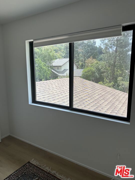 9781 Blantyre Drive, Beverly Hills CA: https://media.crmls.org/mediaz/50ea8bf9-d2b9-4a7a-9890-d2a42ffbf228.jpg