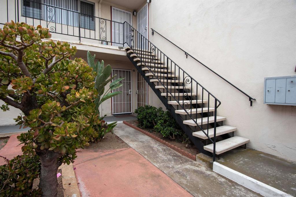 3815 Vermont St. - photo 2