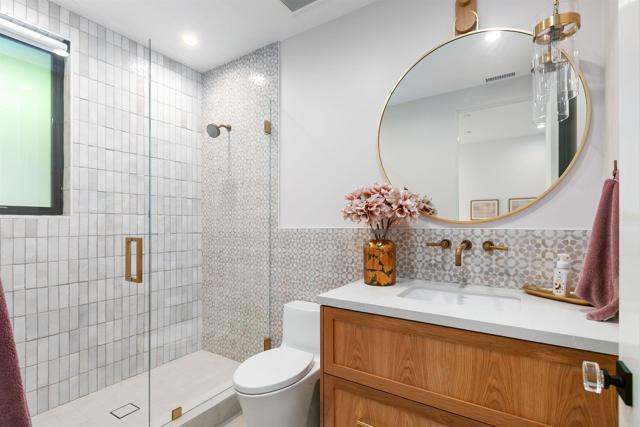 Detail Gallery Image 20 of 54 For 417 Warwick Ave, Cardiff By The Sea,  CA 92007 - 5 Beds | 5/1 Baths