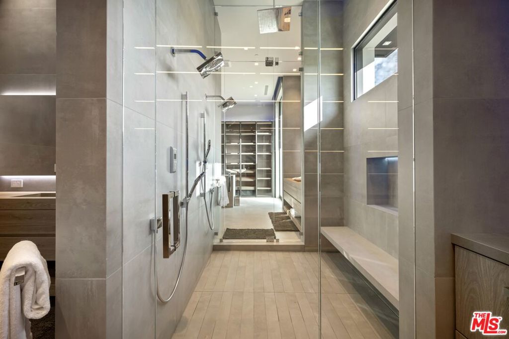 MLS #25553897 image #21