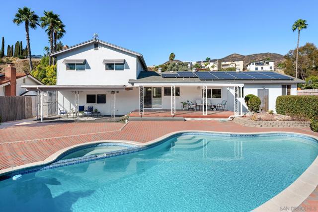 6815 Monte Verde, San Diego CA: https://media.crmls.org/mediaz/50ed997b-d73e-4893-8860-9d2d64d2f78e.jpg