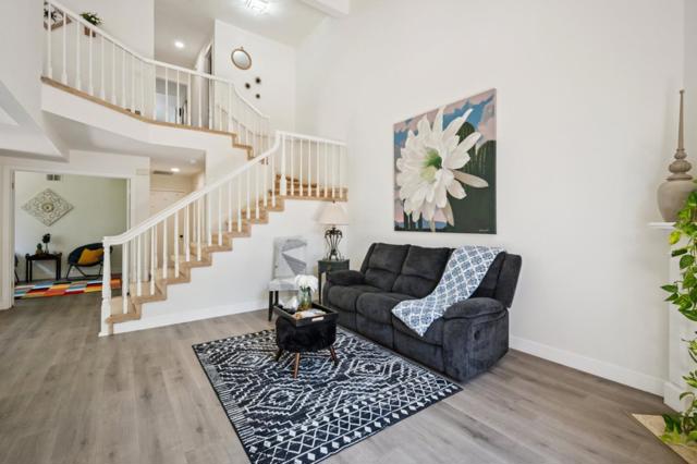290 Bridgeside Circle, Danville CA: https://media.crmls.org/mediaz/50ef4d23-3f1d-4151-bc87-14ca373157e8.jpg