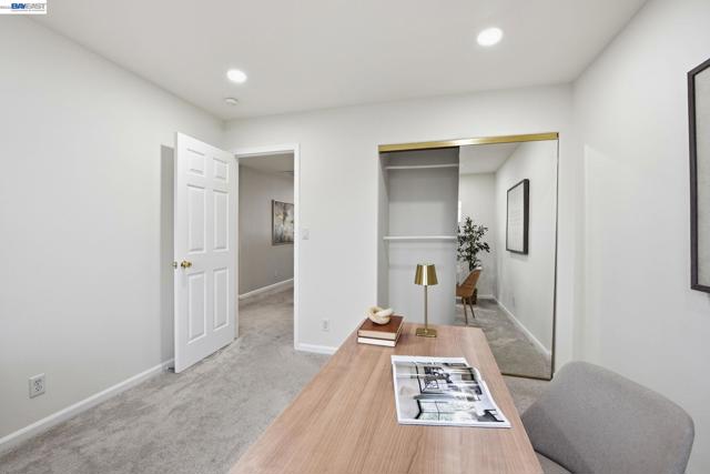 Image 29 of 55 For 15518 Harbor Way