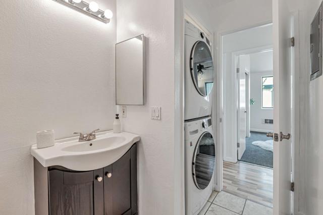 188 Sunwood Meadows Pl, San Jose CA: https://media.crmls.org/mediaz/50f1a792-1abd-4869-80e9-81695a84d178.jpg