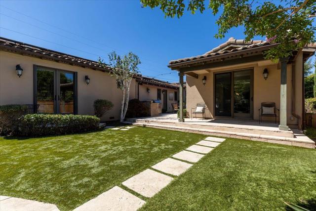17820 Daves Avenue, Monte Sereno CA: https://media.crmls.org/mediaz/50f1df10-4383-4c89-853e-f4eacc05a075.jpg