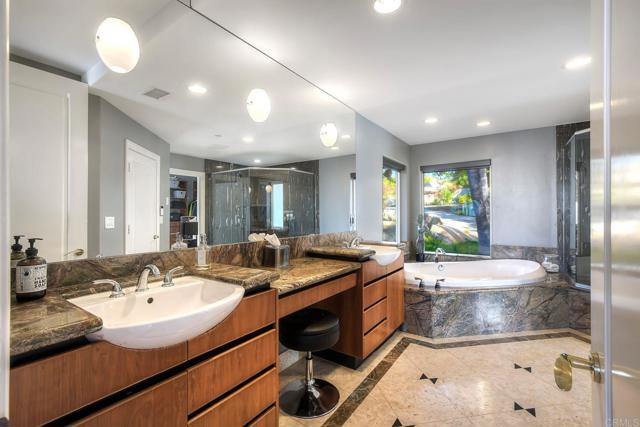 Detail Gallery Image 23 of 68 For 28521 Gladstone Ct, Escondido,  CA 92026 - 3 Beds | 3/1 Baths