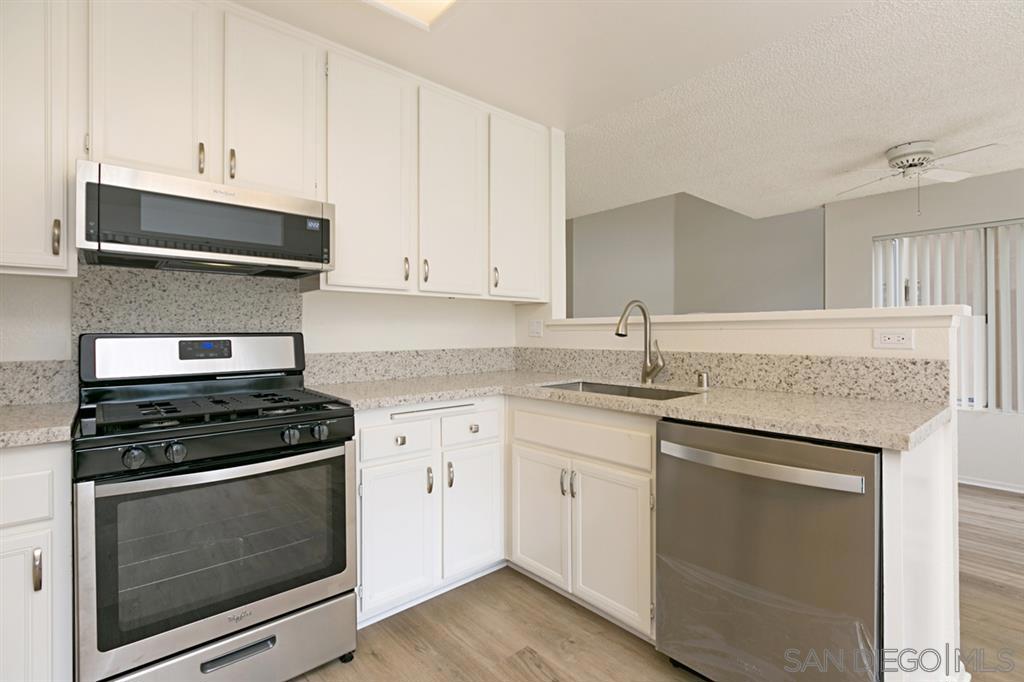 4465 Gladstone Ct - photo 10