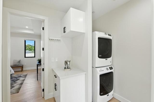 500 Walnut Street, San Carlos CA: https://media.crmls.org/mediaz/50f28574-94a7-4abd-aa80-f78ff67a8918.jpg