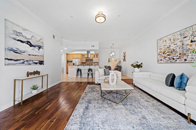 655 India St, San Diego CA: https://media.crmls.org/mediaz/50f2cb72-26f6-4628-8bda-9ab6d5114dfa.jpg