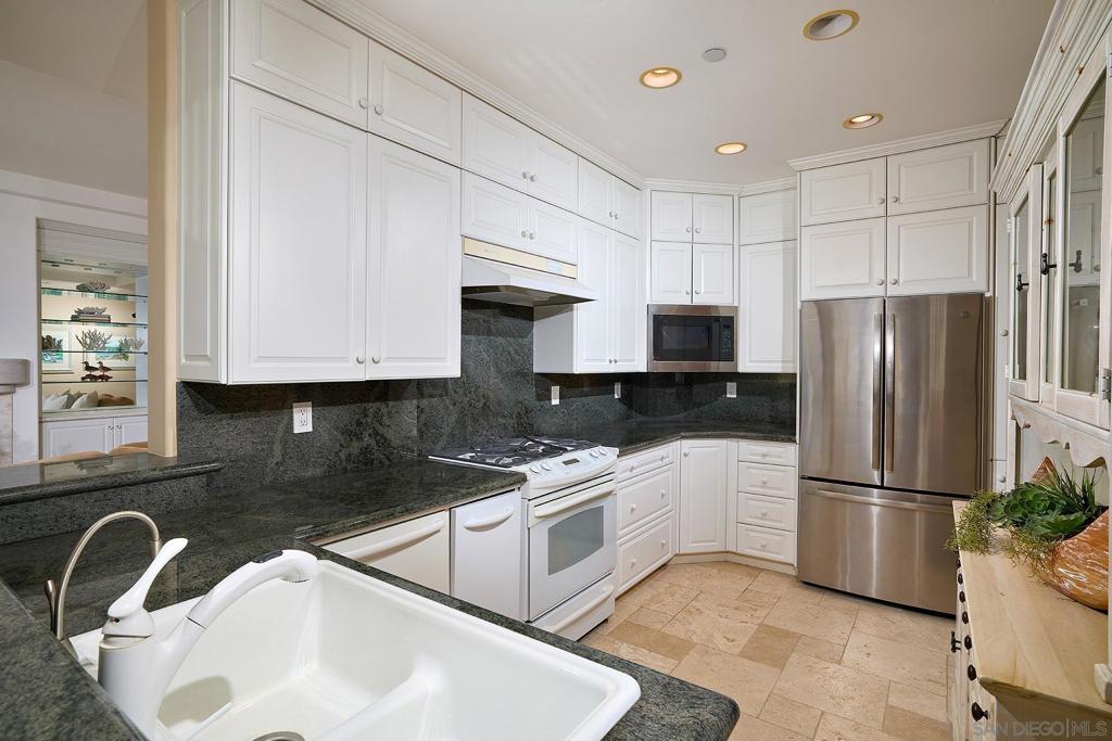 1630 Neptune Avenue - photo 8