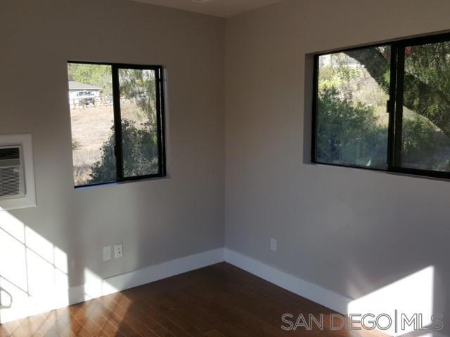8209 Mesa Rd, Santee CA: https://media.crmls.org/mediaz/50f6a608-5d0d-4ec0-a87d-b2b93b0ffbe0.jpg