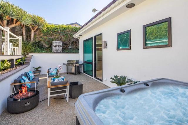 3515 Union St, San Diego CA: https://media.crmls.org/mediaz/50f84e41-3708-4905-9bc4-fbf31784cb9c.jpg