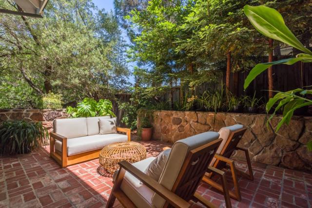 602 Vista Drive, Redwood City CA: https://media.crmls.org/mediaz/50f8855d-2933-4b29-816c-759a20ad9787.jpg