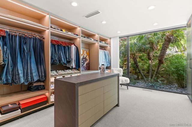 2506 Ruette Nicole, La Jolla CA: https://media.crmls.org/mediaz/50f886c8-fe60-4575-89bc-e246ce599d1d.jpg