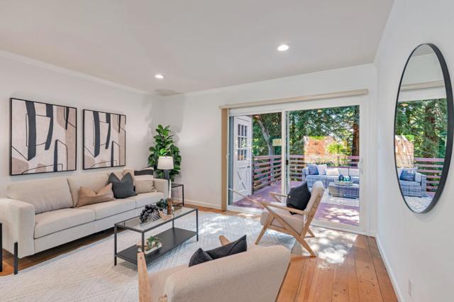 25 Overlake Court, Oakland CA: https://media.crmls.org/mediaz/50f888e7-5038-454c-b60b-751ec0cf1f5d.jpg