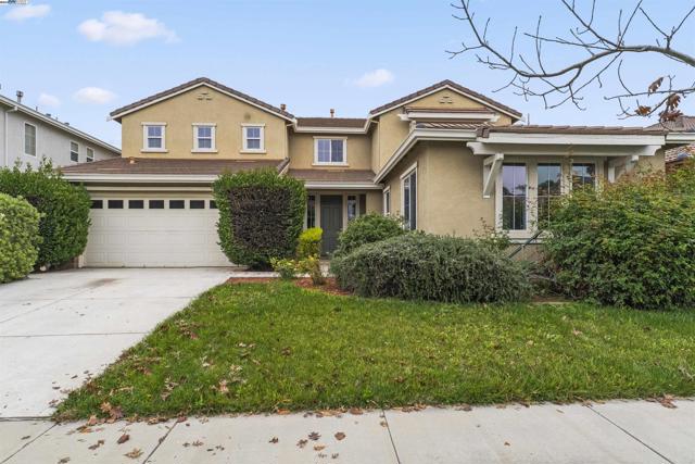 204 Daylily Ln, Patterson CA: https://media.crmls.org/mediaz/50f93808-63ee-4831-bb4d-280785fa3ae5.jpg