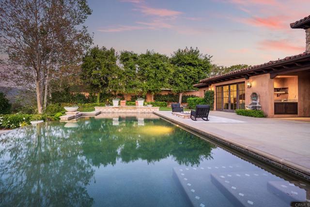 4258 Via Ravello, Rancho Santa Fe CA: https://media.crmls.org/mediaz/50f99292-68d8-451d-a351-cbdadf75b49c.jpg