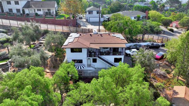 9586 Alto Dr, La Mesa CA: https://media.crmls.org/mediaz/50fa849d-f128-4ade-9301-daff7af57cfd.jpg