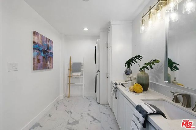 842 11th Street photo 22