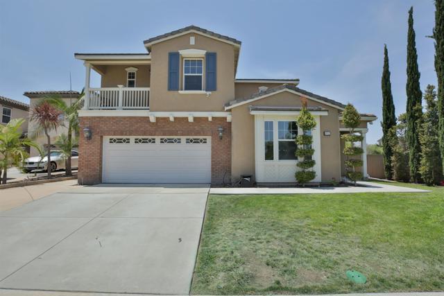 1932 Corte Cantanta, Chula Vista CA: https://media.crmls.org/mediaz/50fbf450-bcc4-471e-8da3-5d3e8e39db75.jpg