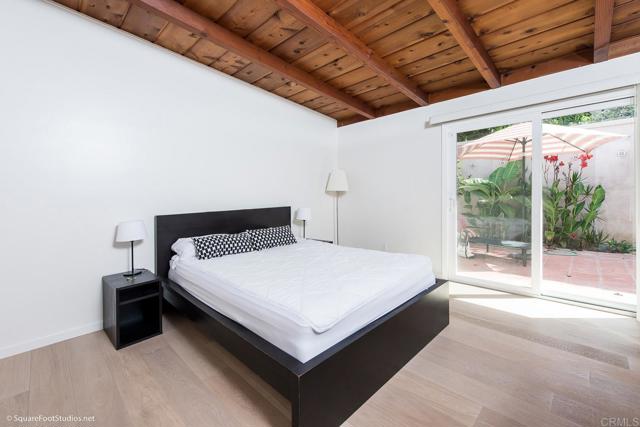 Detail Gallery Image 10 of 17 For 7209 Draper, La Jolla,  CA 92037 - 3 Beds | 3 Baths