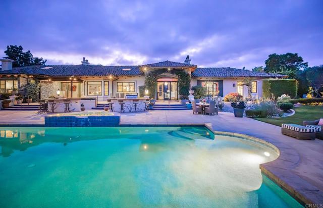 4843 La Jacaranda, Rancho Santa Fe CA: https://media.crmls.org/mediaz/50fcc526-ed5f-4bd3-a221-cbf59a0691e0.jpg