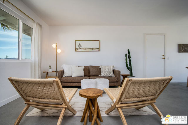 4742 Avenida La Flora Desierta, Joshua Tree CA: https://media.crmls.org/mediaz/50fcd94a-ee4d-4c1c-8fca-2d0ee8dafd37.jpg